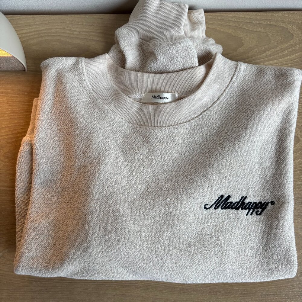 Madhappy Crewneck